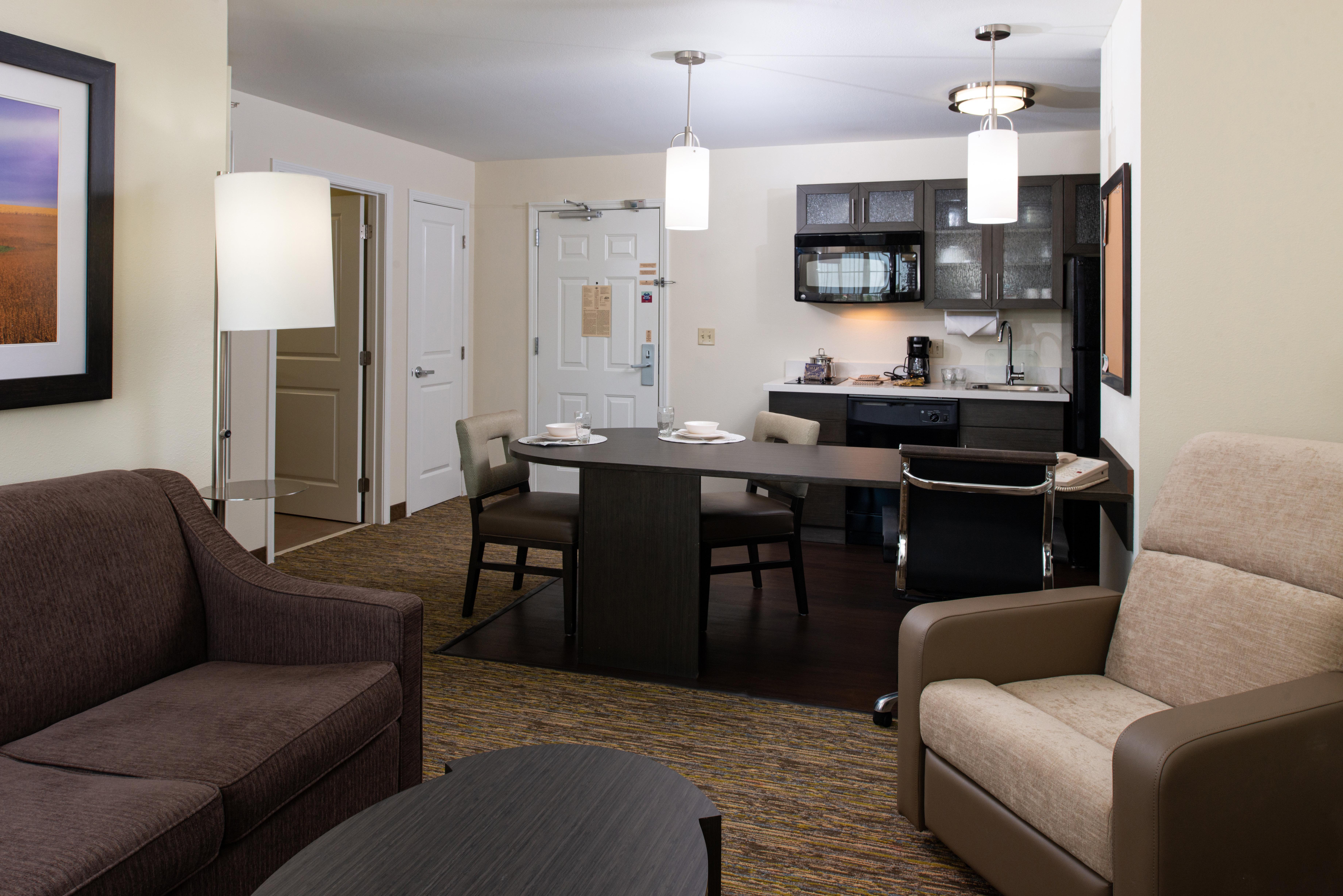 Candlewood Suites Olathe, An Ihg Hotel Extérieur photo